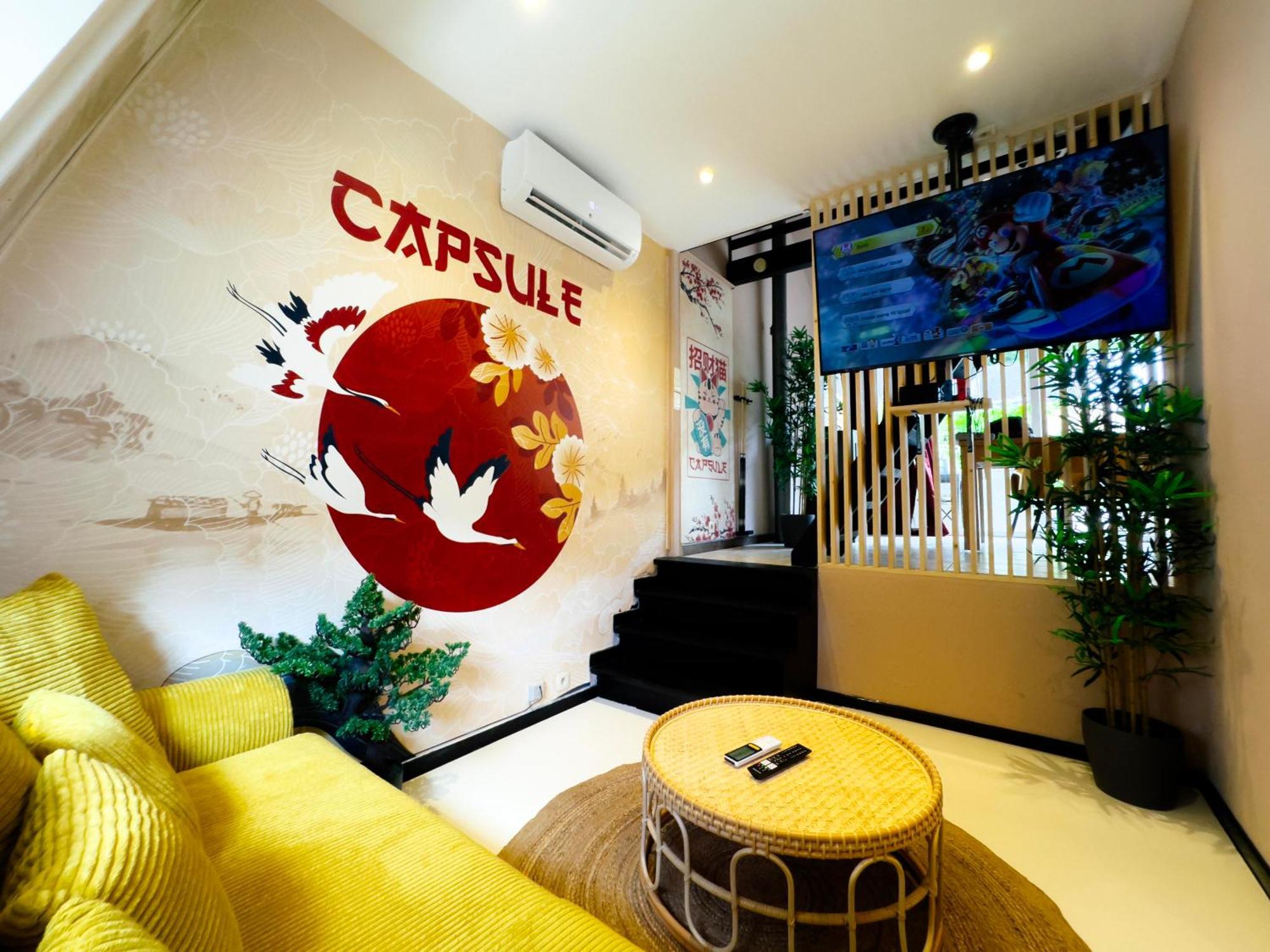 Capsule Lotus-Balneo-Sauna-Billard-Nintendo Hastiere-par-dela Екстер'єр фото